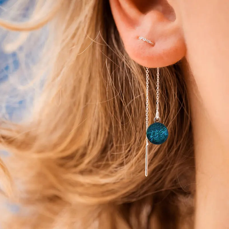 Boucles d'oreilles chainette pendantes originales en argent massif bleu laga