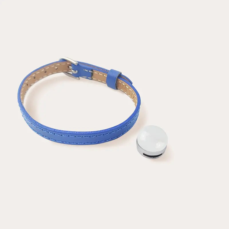 Bracelet femme en cuir bleu, bijoux créateur blanc lumine