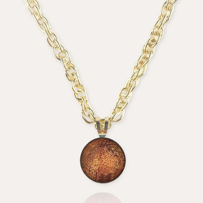 Collier court avec pierre naturelle doré marron orange safrane