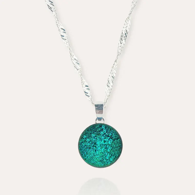 Collier pour femme fin en argent massif vert emeria